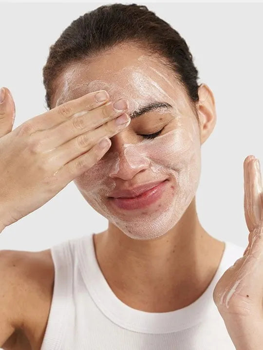 Golden Pearl Oil Control Facewash